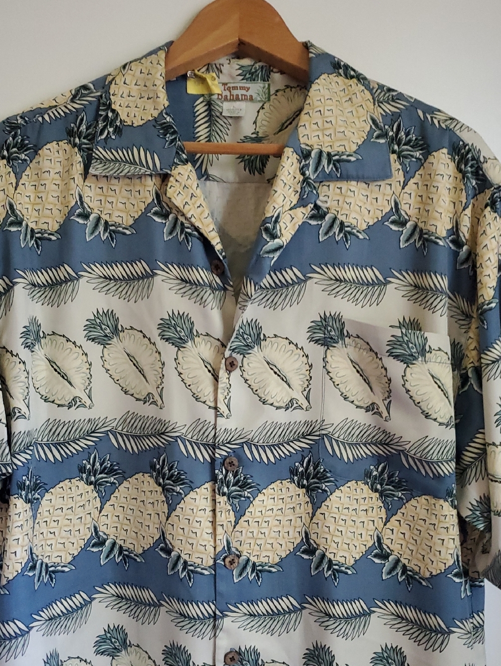 Tommy Bahama Blue and Cream Pineapple Camp Shirt 100% Silk